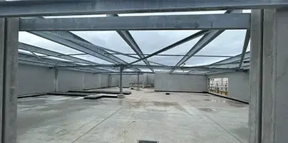 A2 Var Métal, métallerie et serrurerie à Puget-Ville dans le Var : garde-corps, escaliers métalliques, portails, pergolas et réalisations sur mesure.